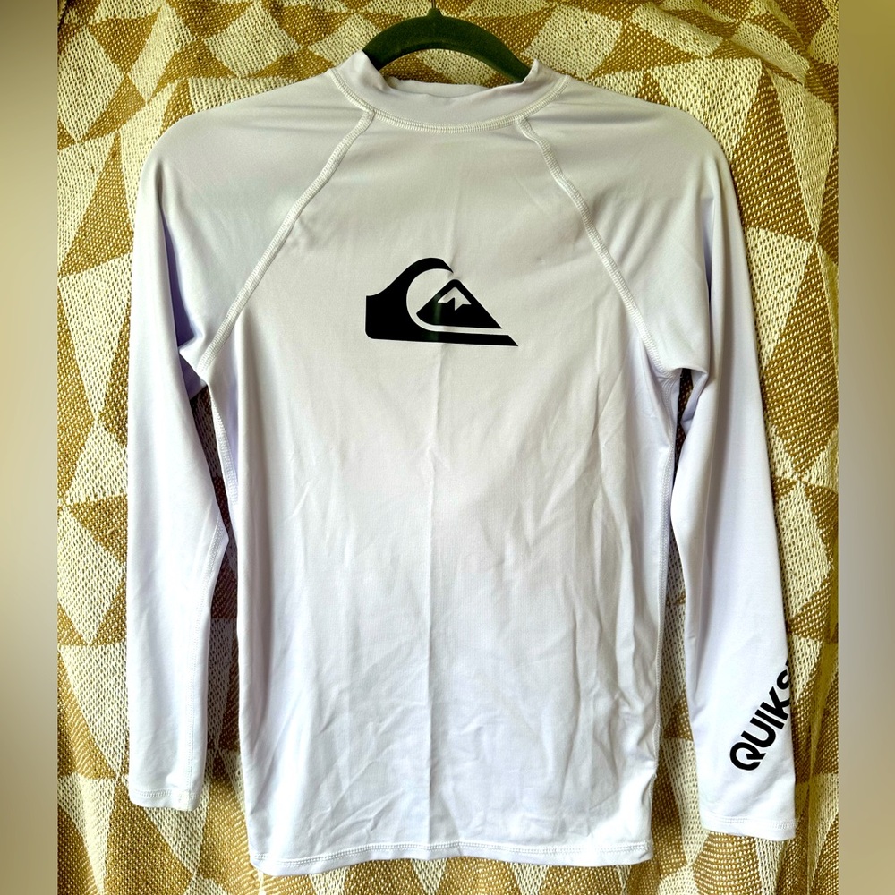 Quicksilver rash guard, size: XS (adult)/ 14 kids